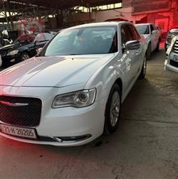 کرایسلەر 300